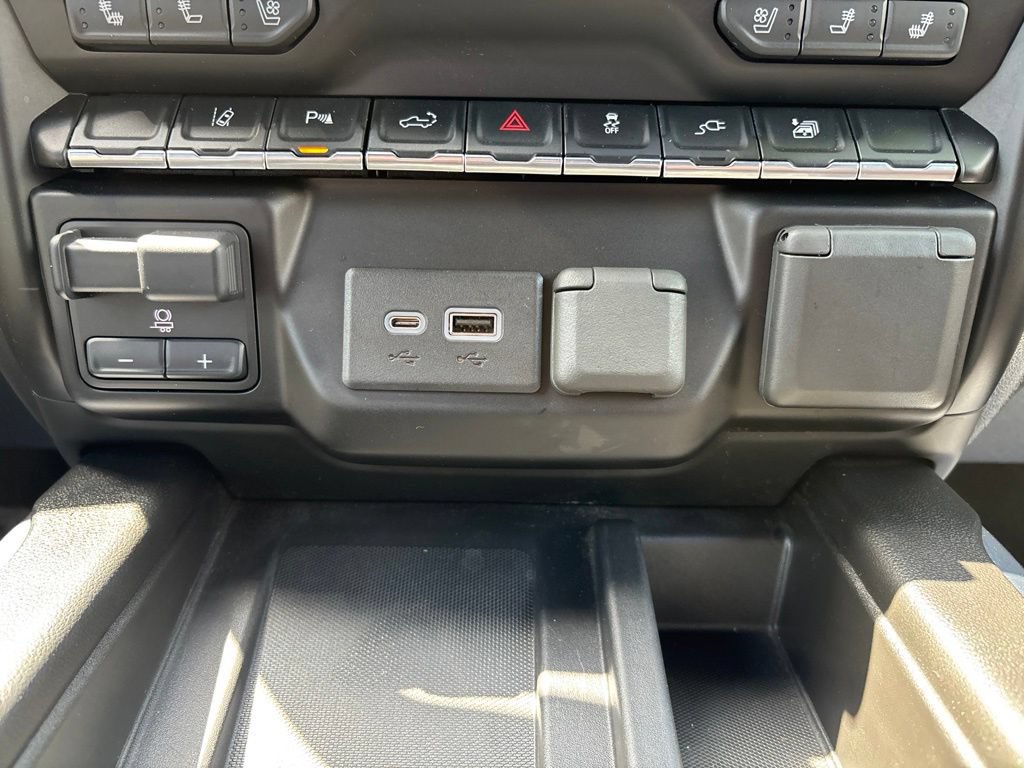 Used 2022 Chevrolet Silverado 2500 High Country AWD/4WD image 28