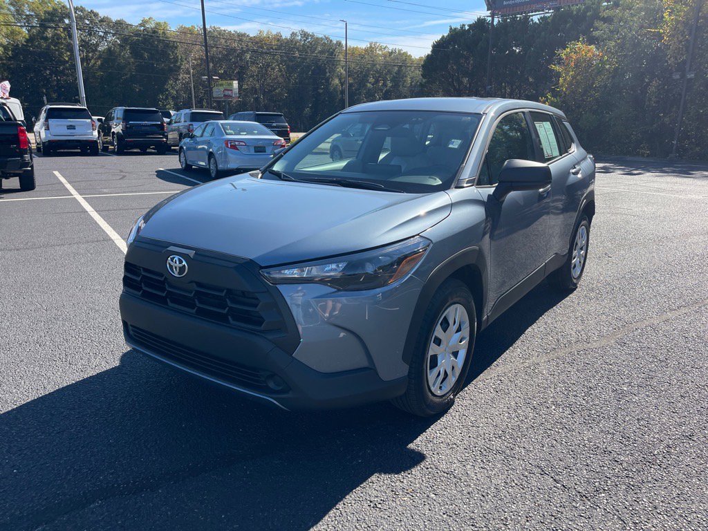 Used 2026 Toyota Corolla Cross L image 3