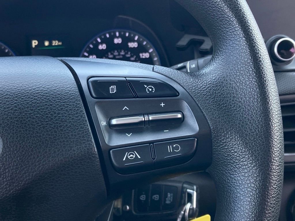 Used 2022 Hyundai Kona SE w/ Cargo Package image 16