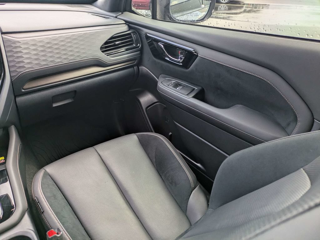 Certified 2025 Subaru Forester Touring w/ Popular Package - Touring AWD/4WD image 19