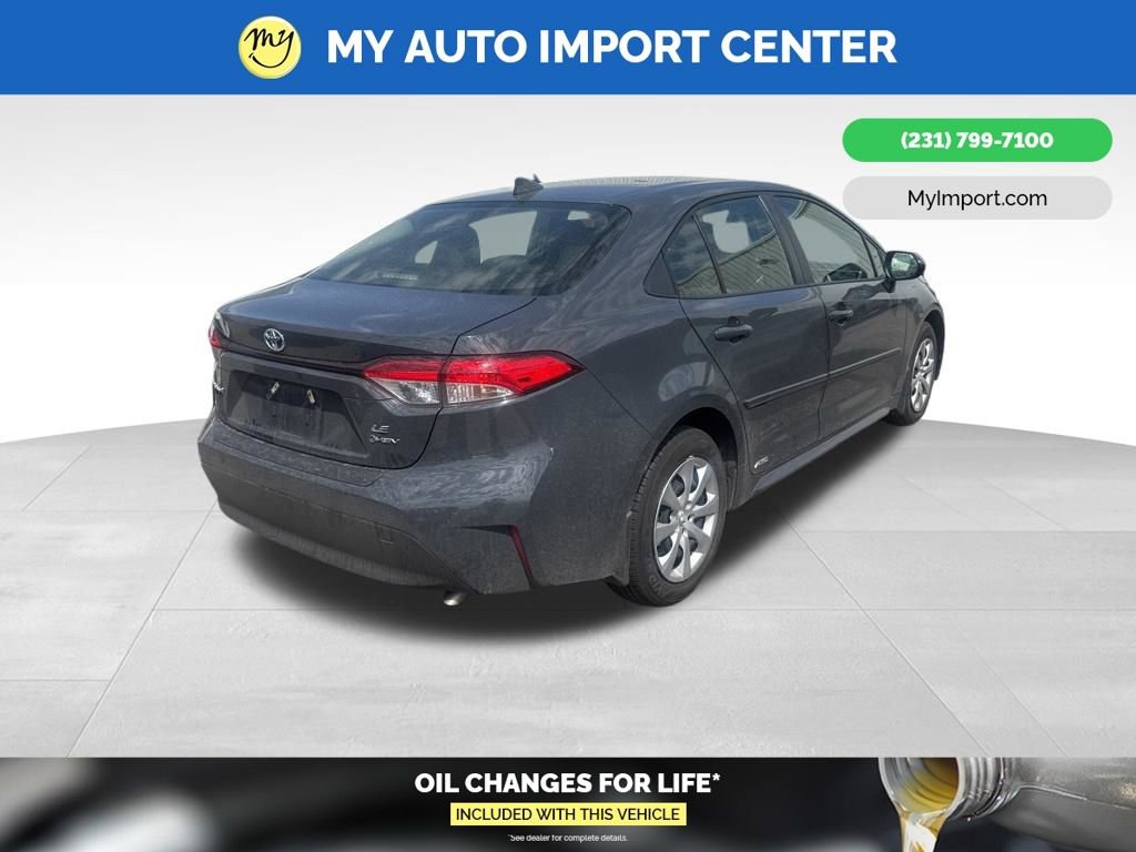 Used 2025 Toyota Corolla LE AWD/4WD image 5