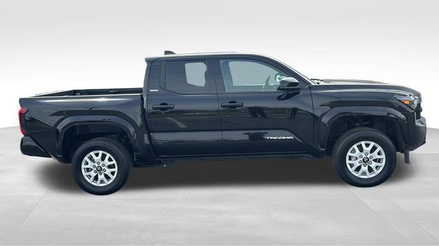 Used 2025 Toyota Tacoma SR5 AWD/4WD image 28