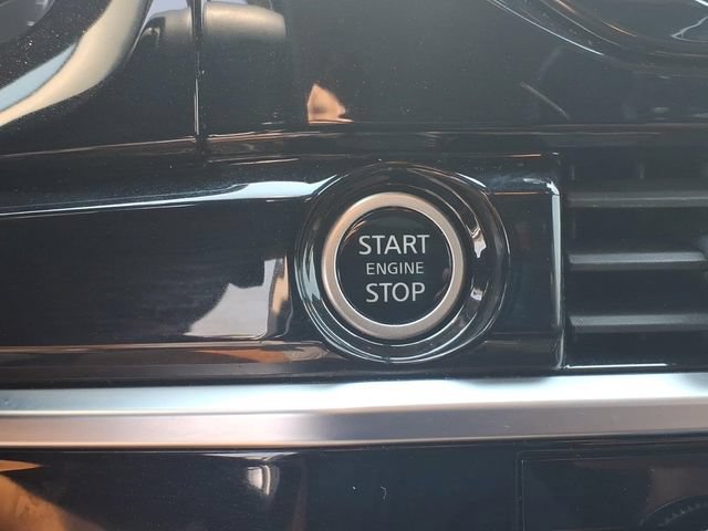 Used 2024 Nissan Pathfinder SV FWD image 10