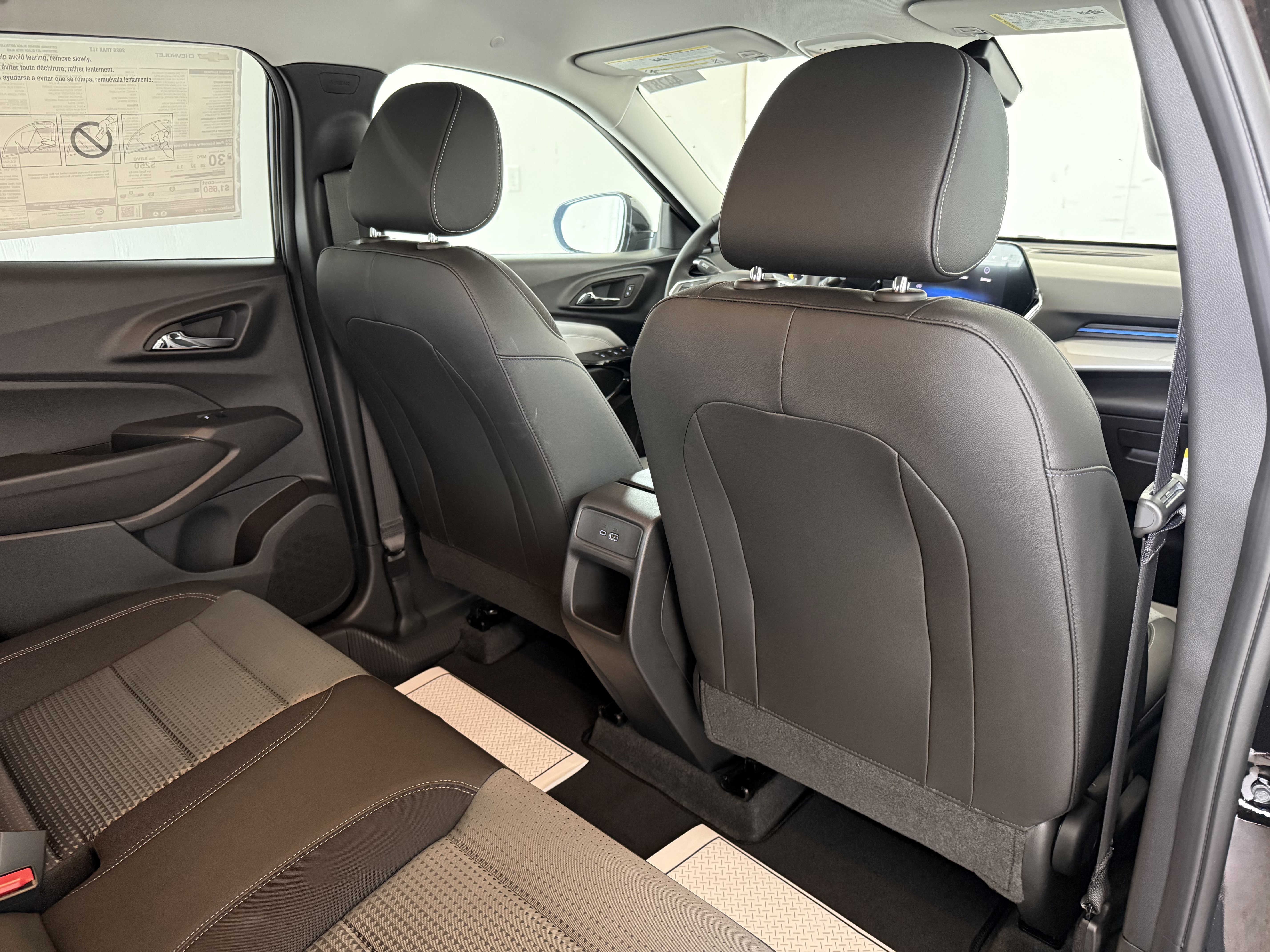 New 2026 Chevrolet Trax LT w/ LT Convenience Package image 31