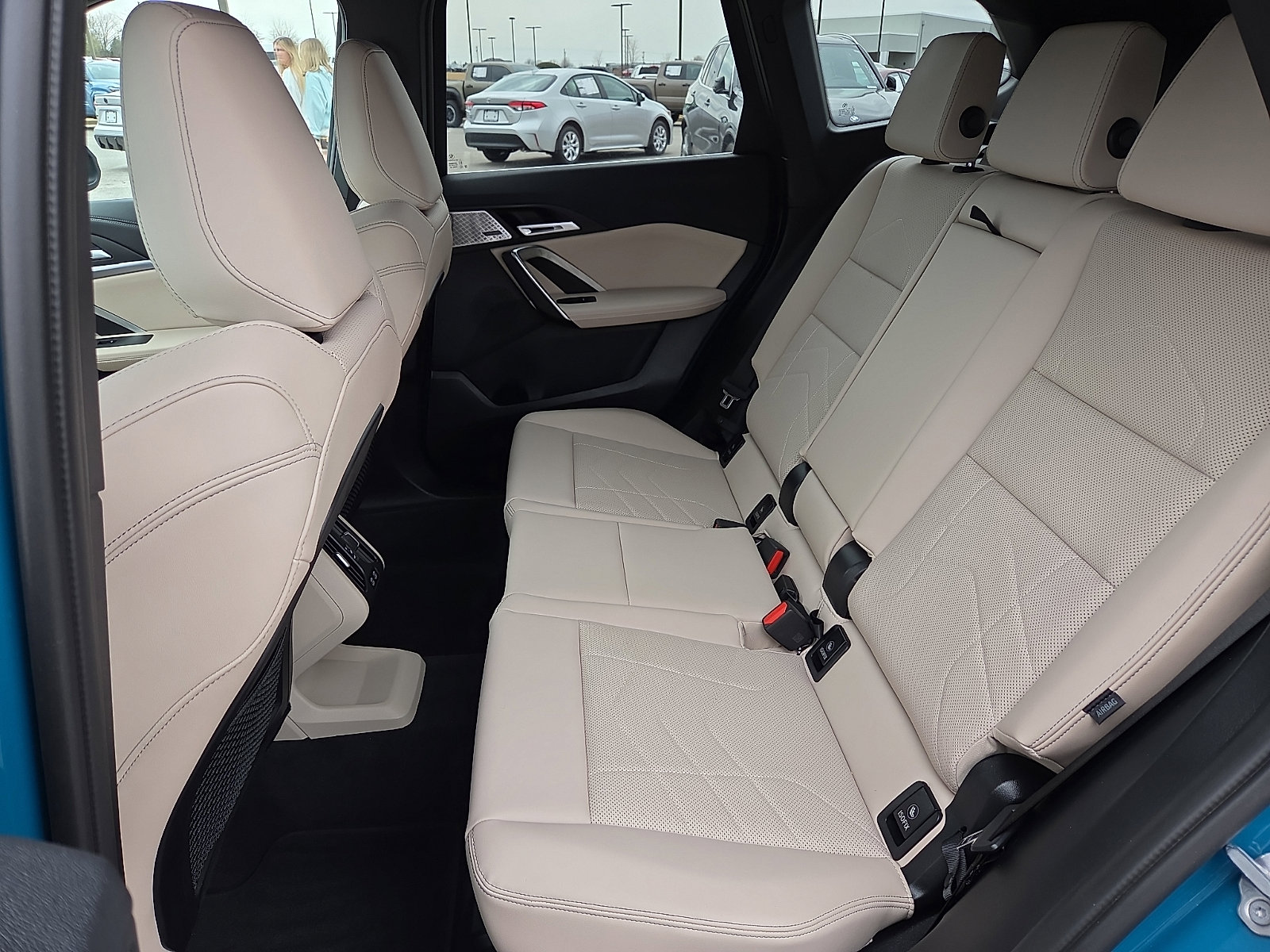 Used 2024 BMW X1 xDrive28i w/ Premium Package image 10