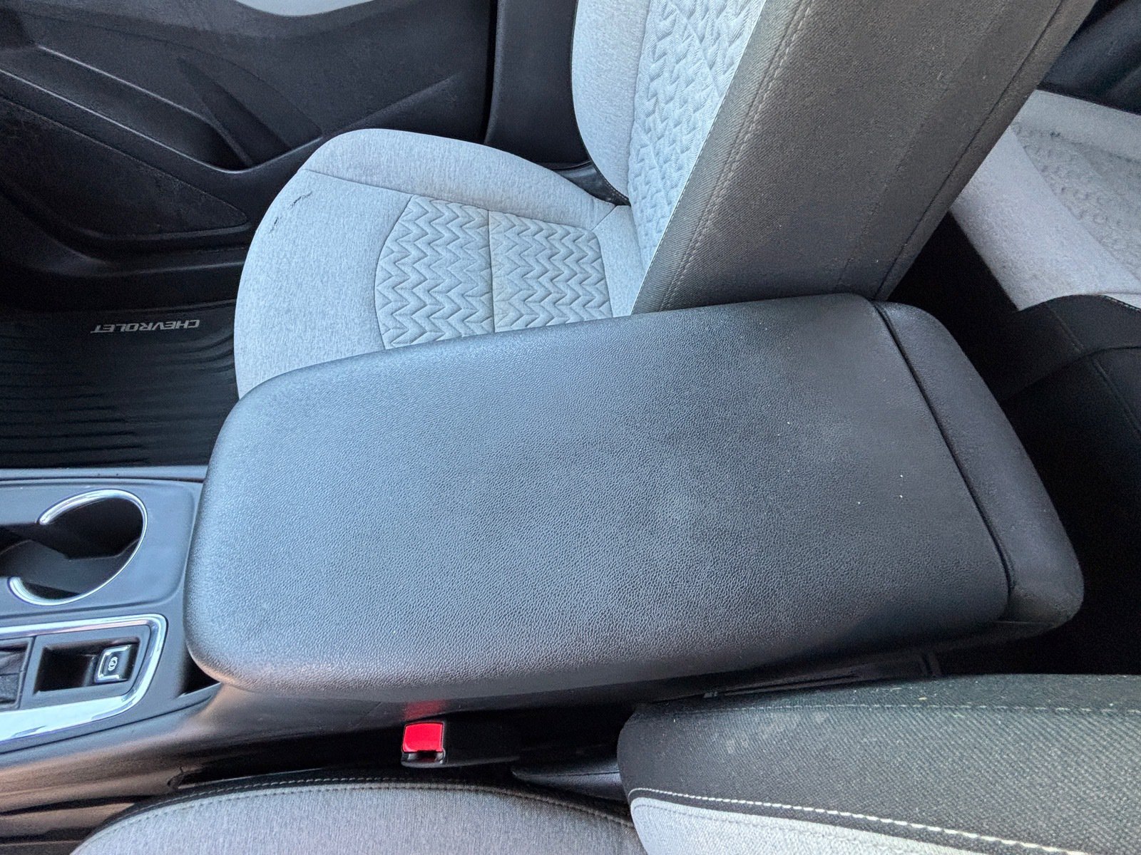 Used 2023 Chevrolet Equinox LS w/ LS Convenience Package FWD image 17
