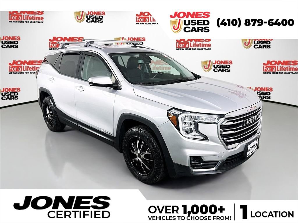 Used 2022 GMC Terrain SLT image 1