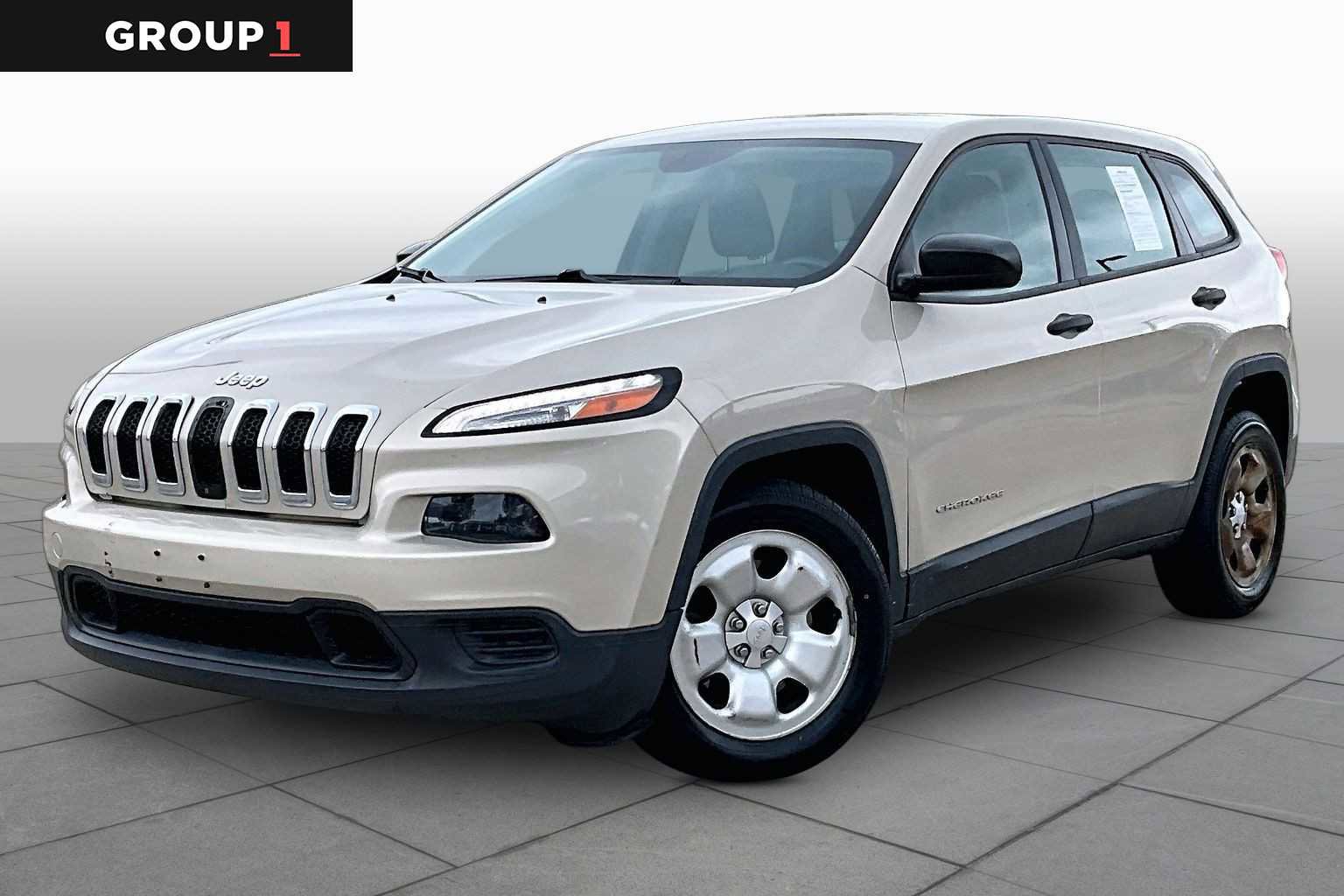Used 2015 Jeep Cherokee Sport image 1