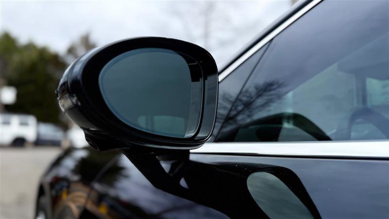 Used 2025 Porsche Panamera 4 w/ Premium Package image 29