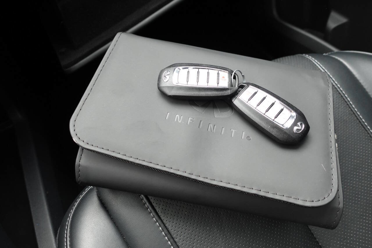 Used 2023 INFINITI QX60 Luxe image 42