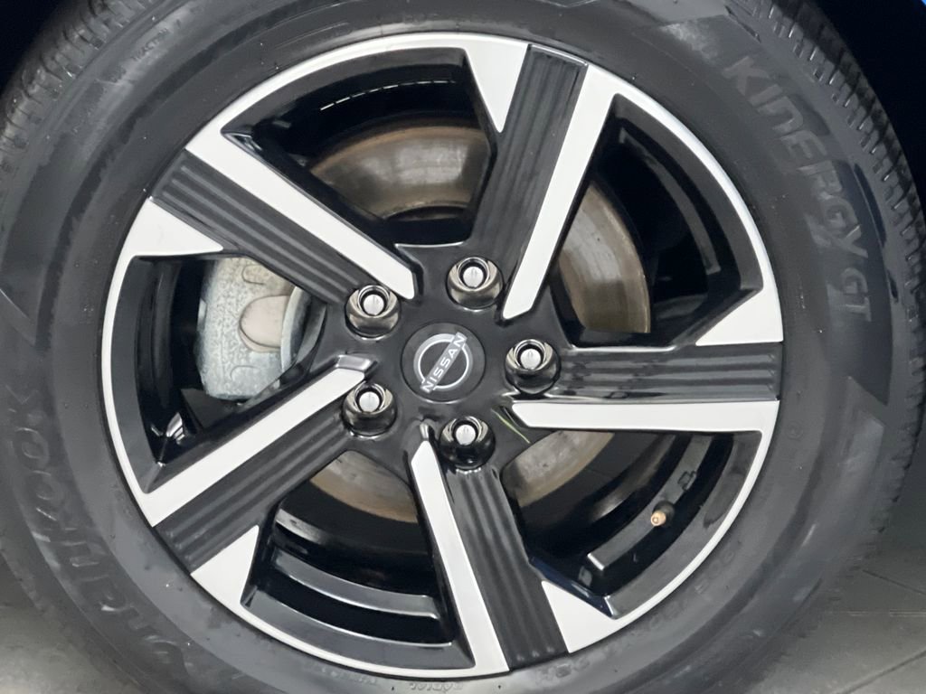 Used 2025 Nissan Sentra SV FWD image 60