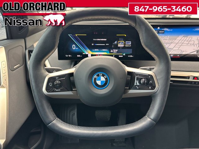 Used 2023 BMW iX xDrive50 w/ Ultimate Package 2 AWD/4WD image 23