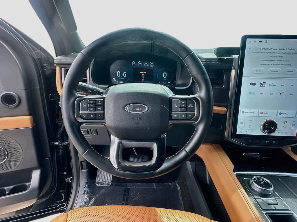 Used 2022 Ford Expedition Platinum RWD image 11