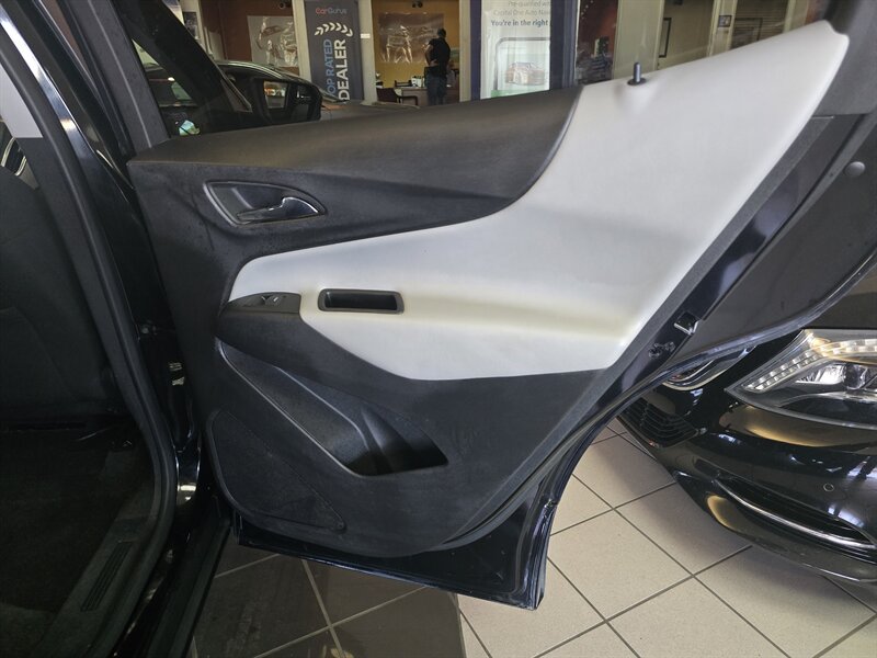 Used 2023 Chevrolet Equinox LS w/ LS Convenience Package FWD image 15