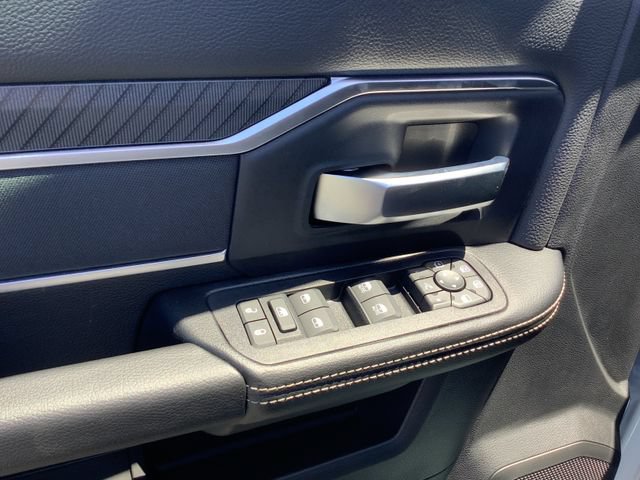 New 2026 RAM 3500 Big Horn AWD/4WD image 10