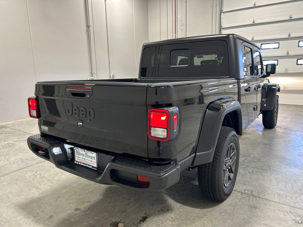 New 2026 Jeep Gladiator Sport image 6