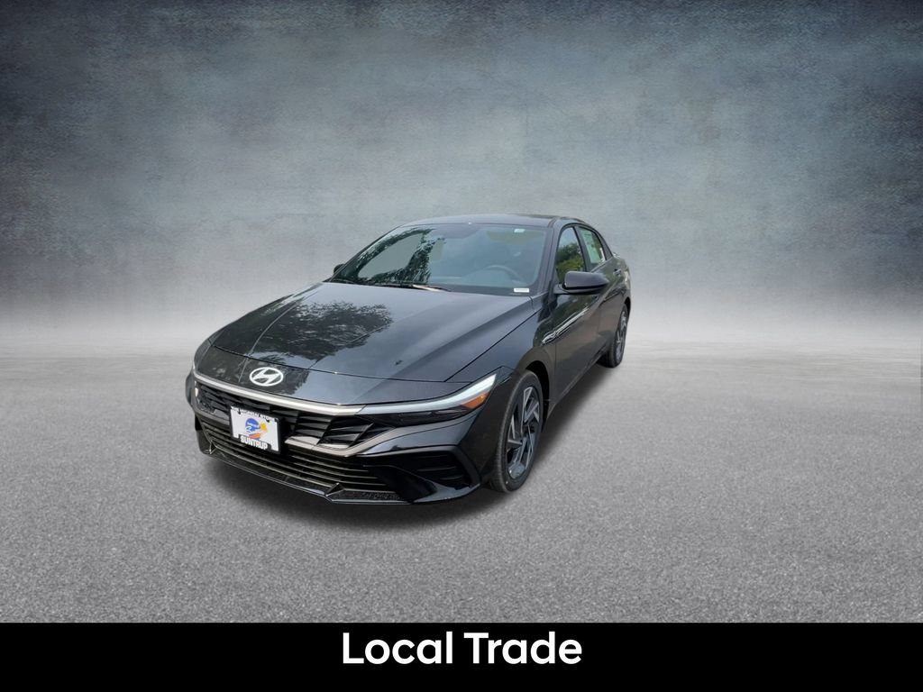 Used 2025 Hyundai Elantra Sport FWD image 9