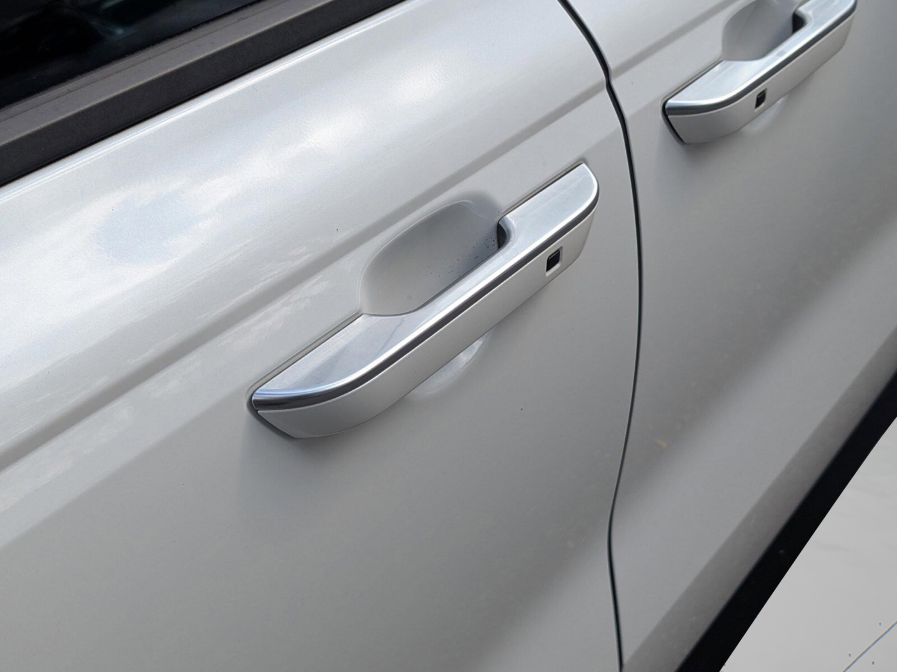 Certified 2024 Kia Carnival LX image 24