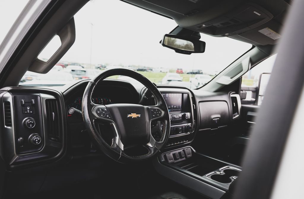 Used 2018 Chevrolet Silverado 2500 LTZ w/ Duramax Plus Package AWD/4WD image 2