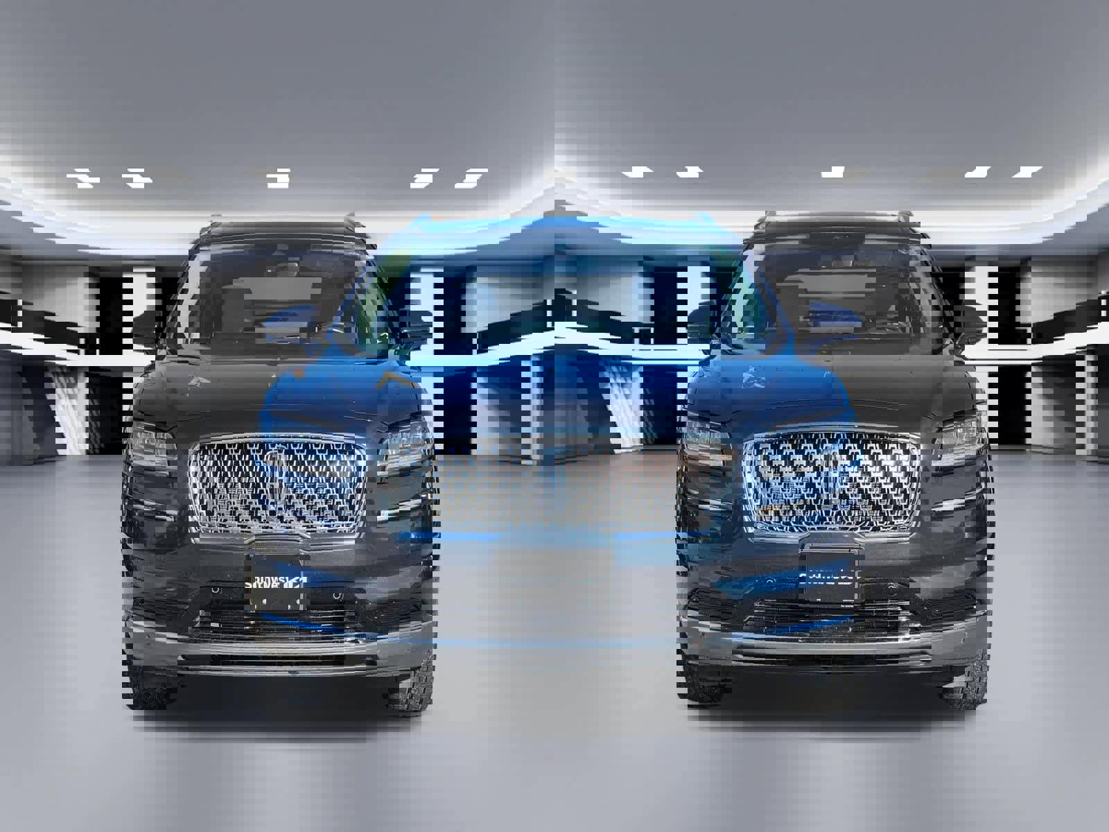 Used 2022 Lincoln Nautilus Reserve w/ Equipment Group 201A image 9