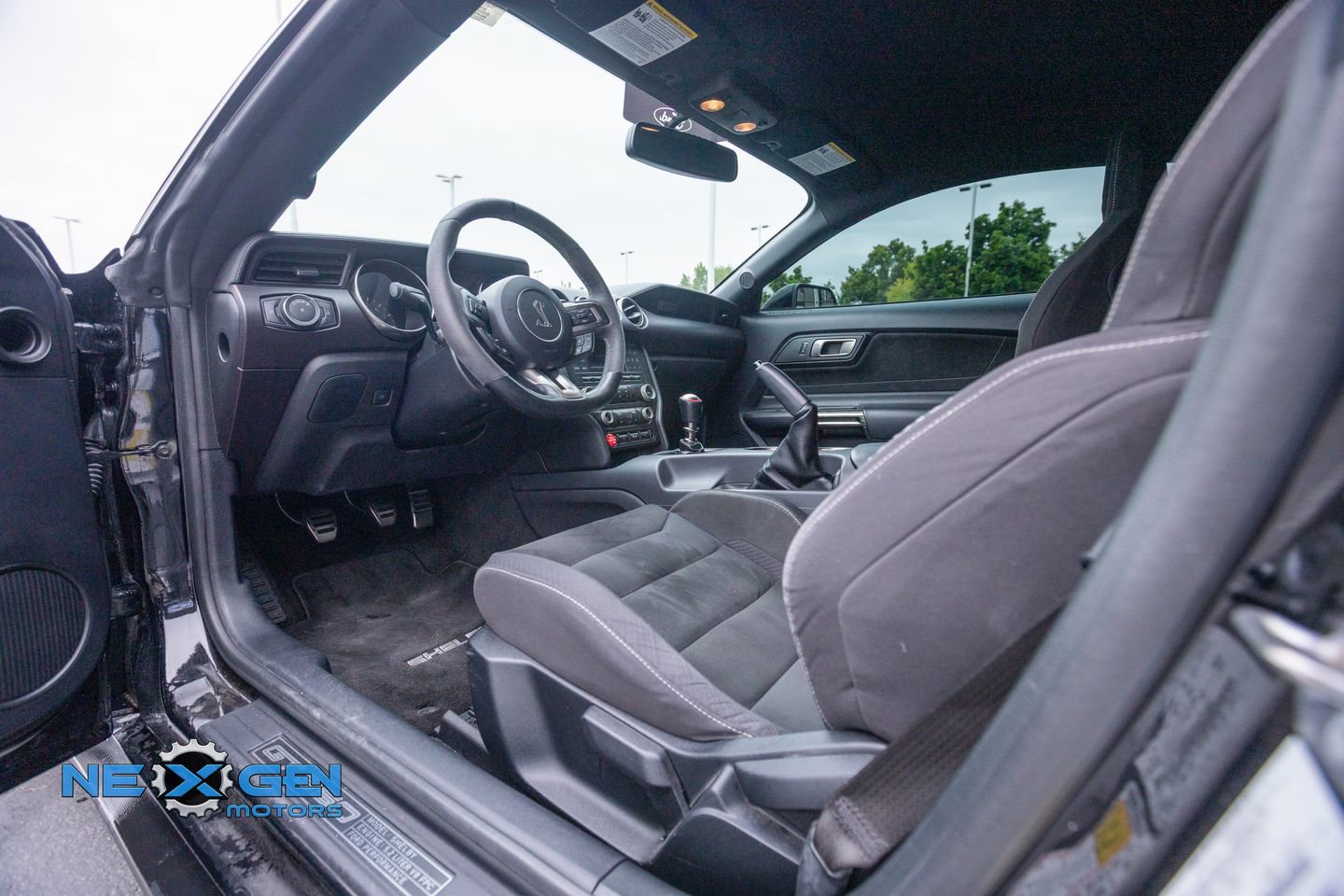 Used 2016 Ford Mustang Shelby GT350 w/ Track Package RWD image 10