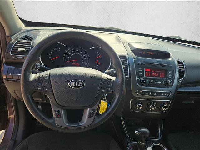 Used 2015 Kia Sorento LX image 17