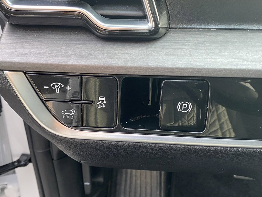 Certified 2025 Kia Sportage X-Pro Prestige image 10