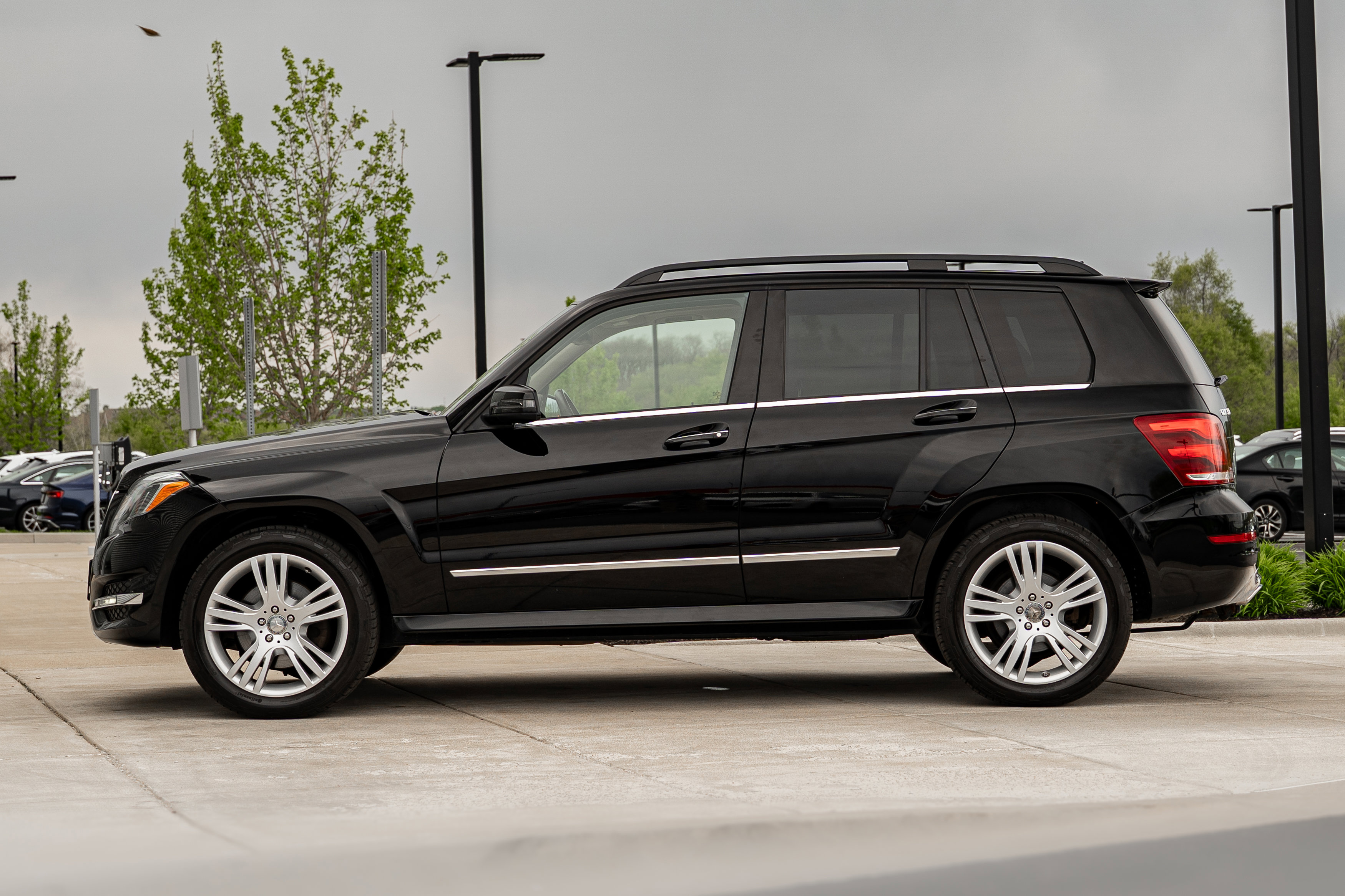Used 2015 Mercedes-Benz GLK 350 4MATIC image 6