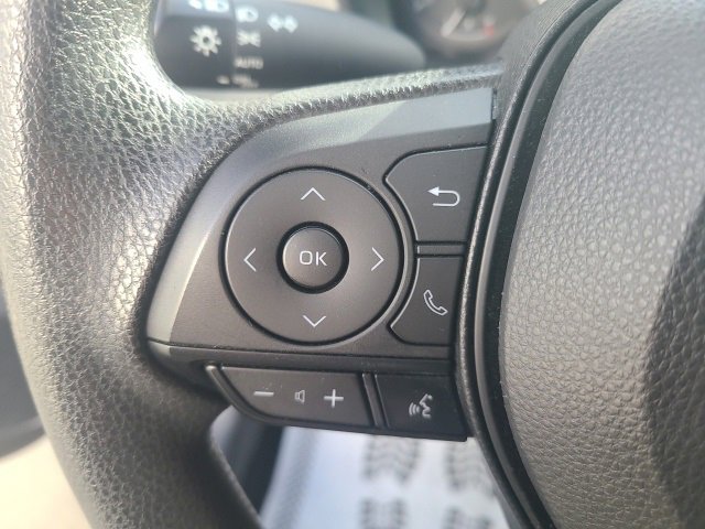 Used 2022 Toyota Corolla LE image 20