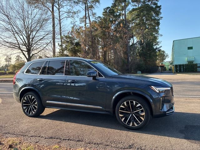 New 2025 Volvo XC90 B6 Plus w/ Protection Package Premier image 3