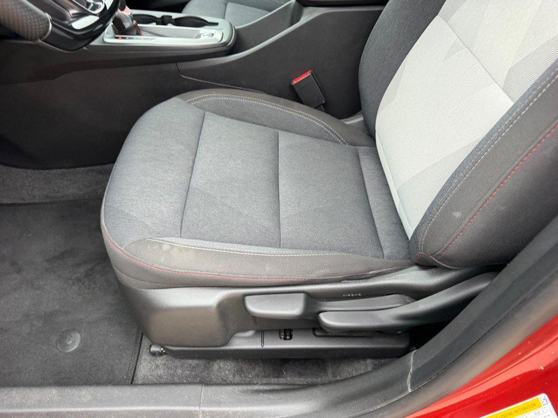 Used 2024 Chevrolet Trax RS FWD image 18