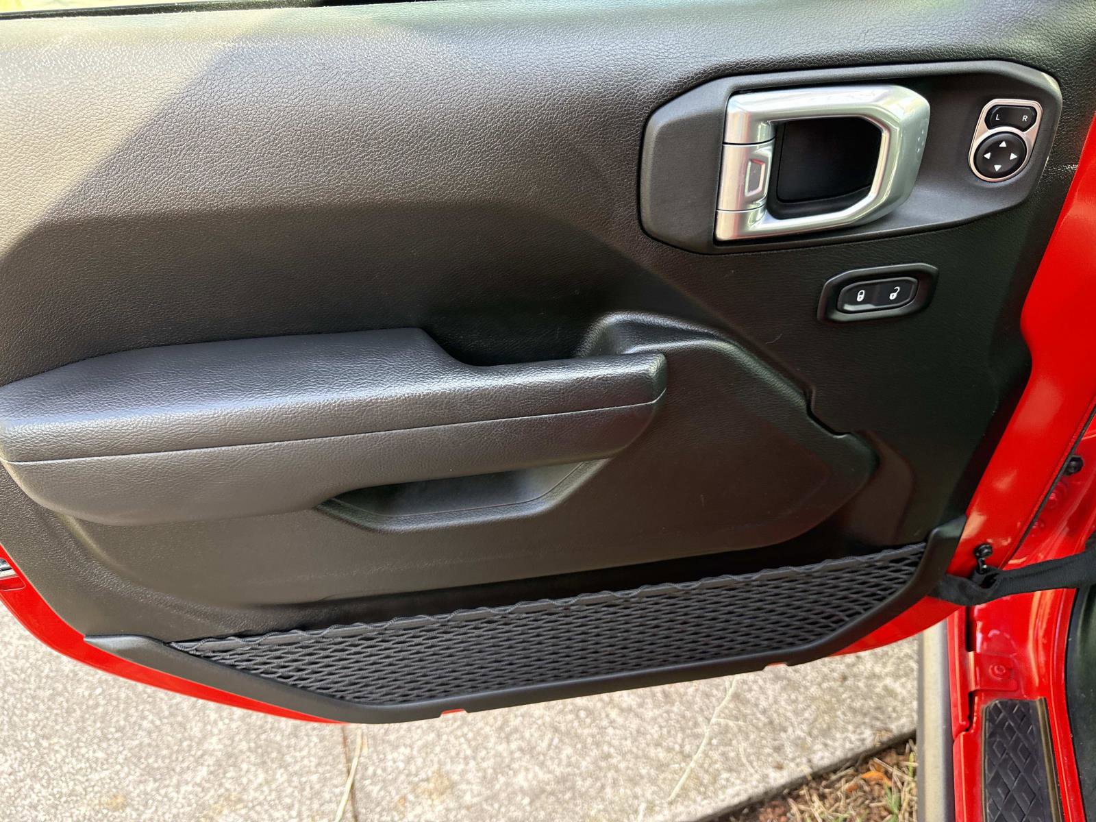 Used 2024 Jeep Gladiator Sport image 19