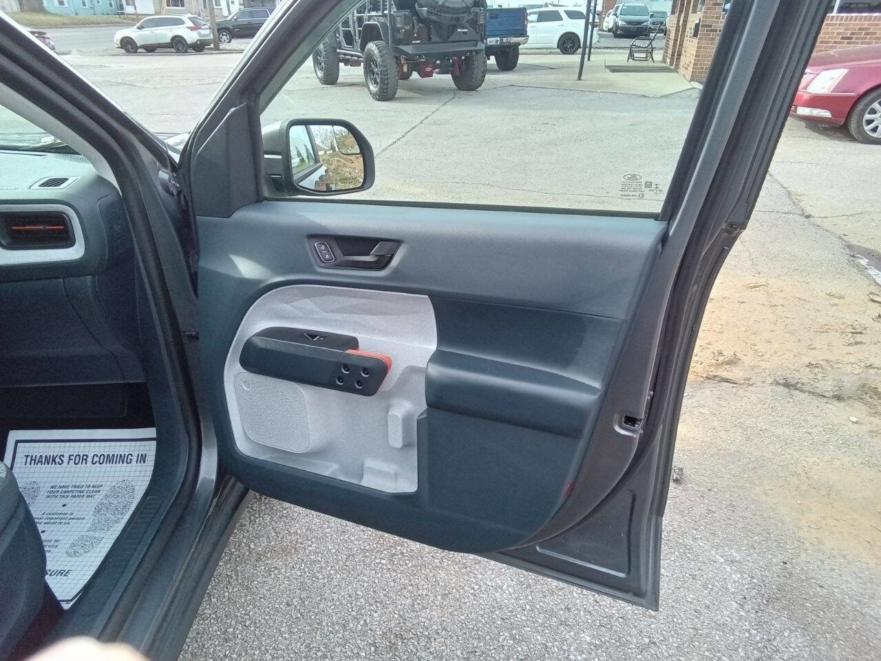 Used 2022 Ford Maverick XLT image 4