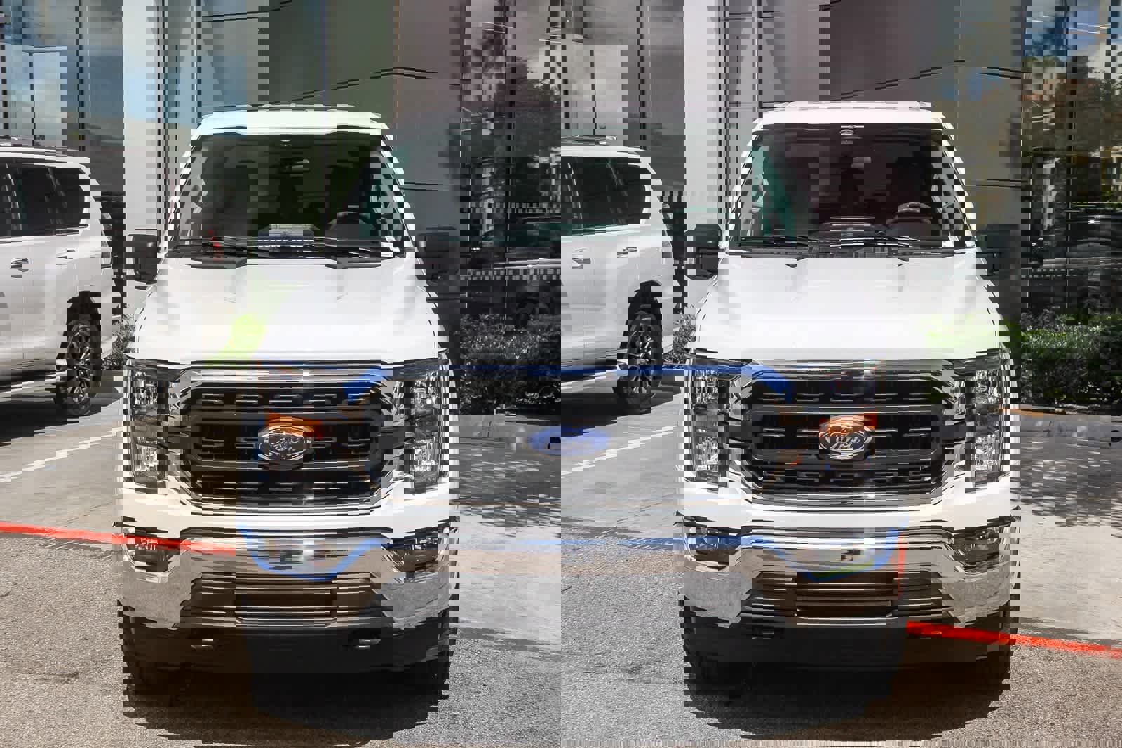 Used 2023 Ford F150 XLT image 2