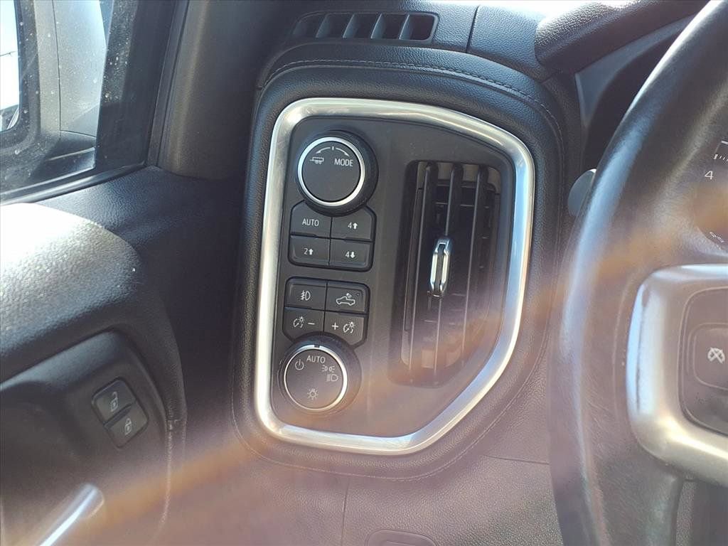 Used 2020 Chevrolet Silverado 1500 RST image 16