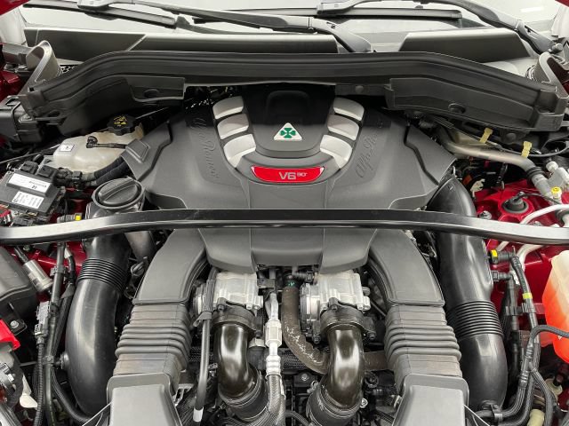 Used 2022 Alfa Romeo Stelvio Quadrifoglio w/ Active Assist Plus Package AWD/4WD image 6