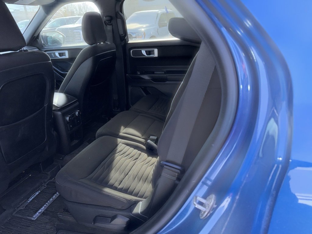 Used 2020 Ford Explorer XLT w/ Comfort Package image 11