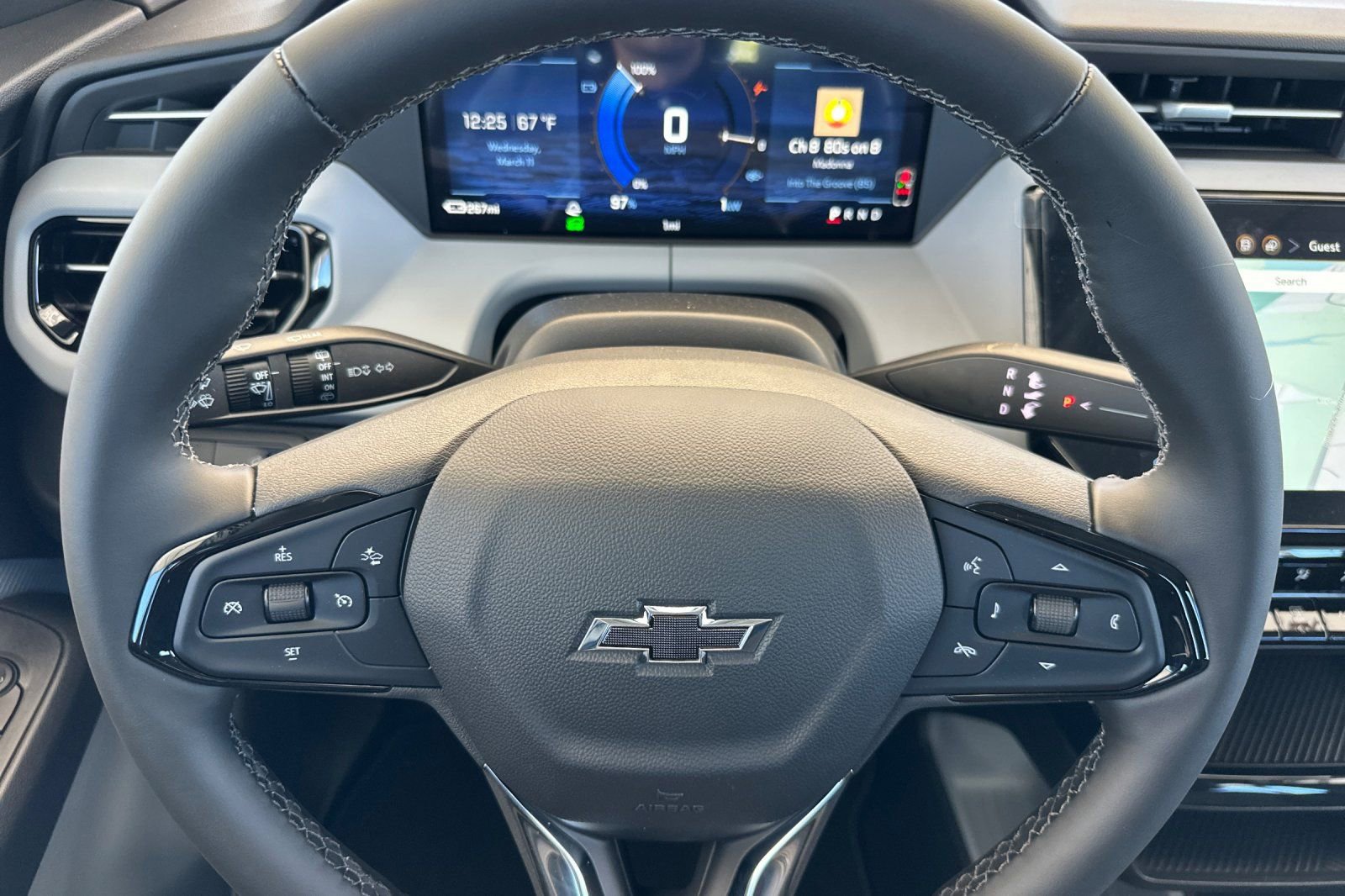 New 2027 Chevrolet Bolt LT w/ Comfort Package image 25