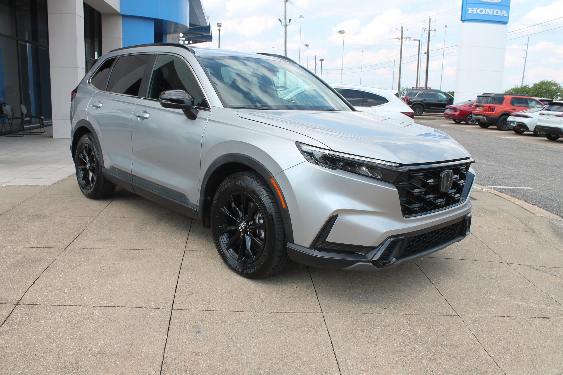 Used 2023 Honda CR-V Sport image 1