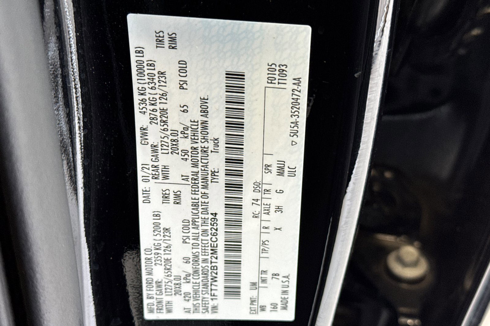 Certified 2021 Ford F250 Platinum w/ FX4 Off-Road Package image 28