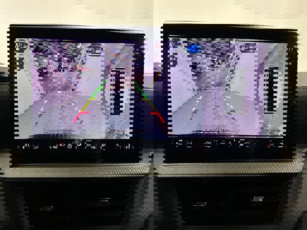 Used 2025 Ford Explorer ST-Line image 26