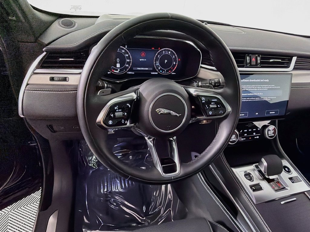 Certified 2026 Jaguar F-PACE R-Dynamic S AWD/4WD image 11