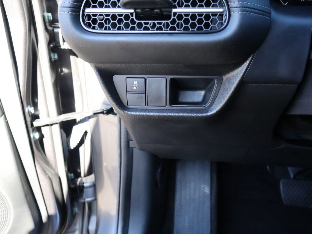 Certified 2024 Honda HR-V EX-L image 40