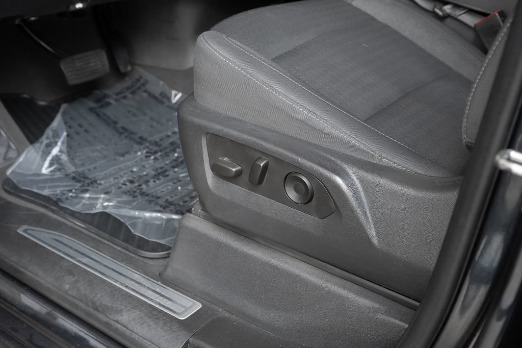Used 2023 Chevrolet Silverado 1500 LT w/ Safety Package RWD image 21