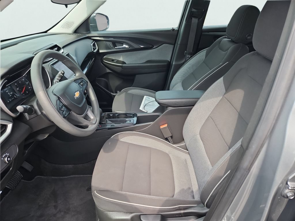 Certified 2023 Chevrolet TrailBlazer LS AWD/4WD image 25