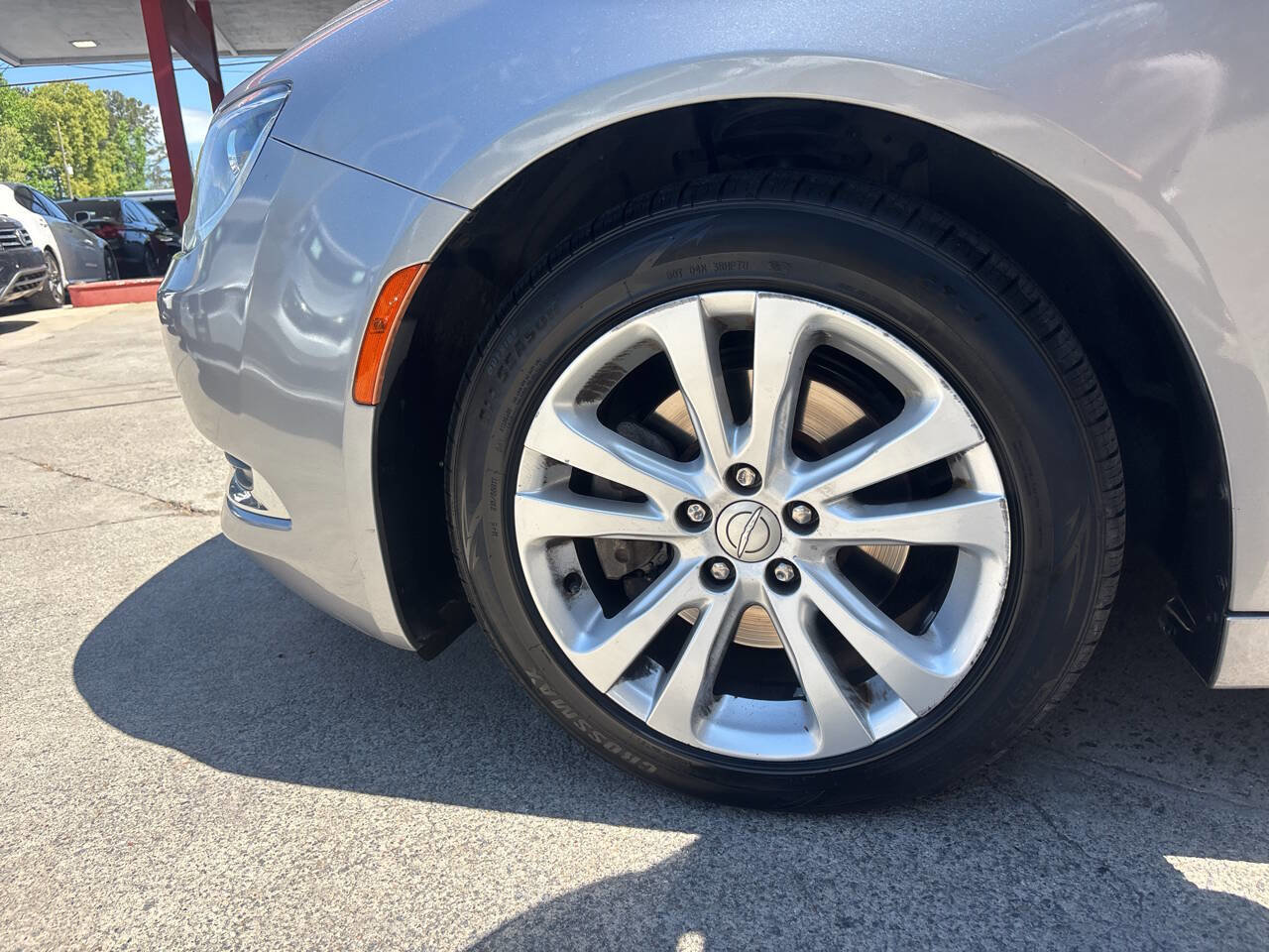 Used 2016 Chrysler 200 Limited image 16