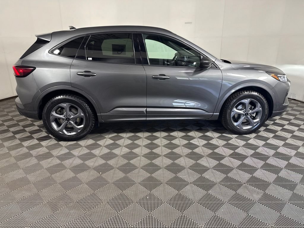 Used 2023 Ford Escape ST-Line AWD/4WD image 12