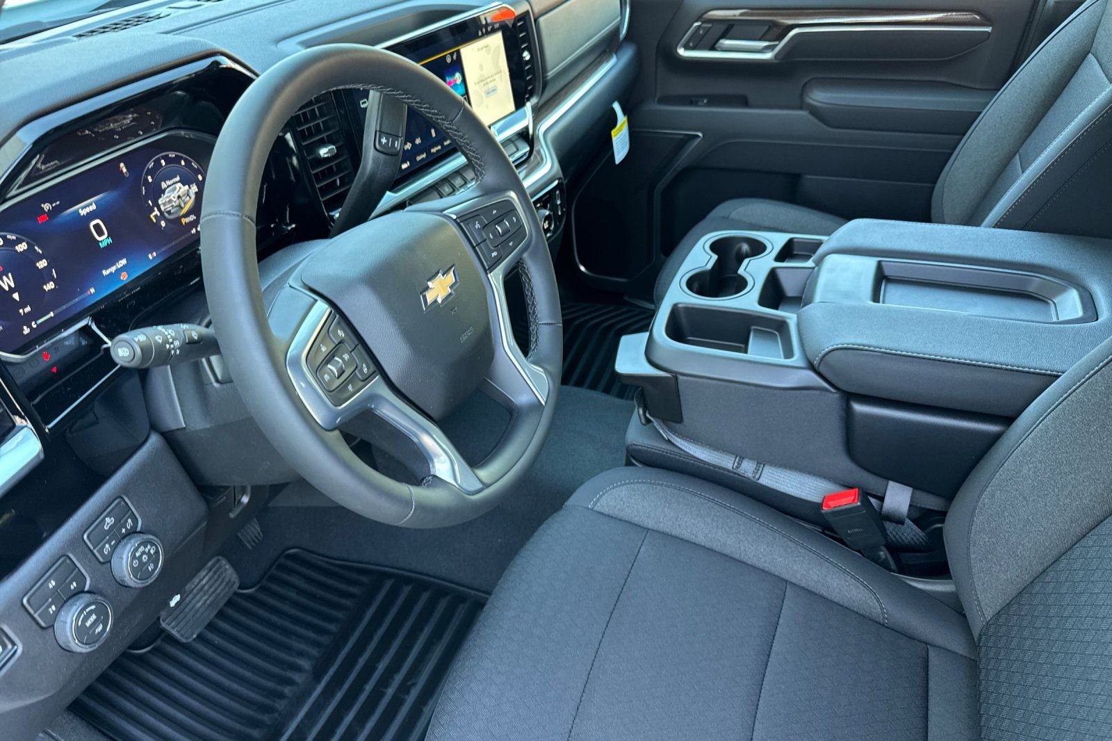 New 2026 Chevrolet Silverado 2500 LT w/ Convenience Package AWD/4WD image 9