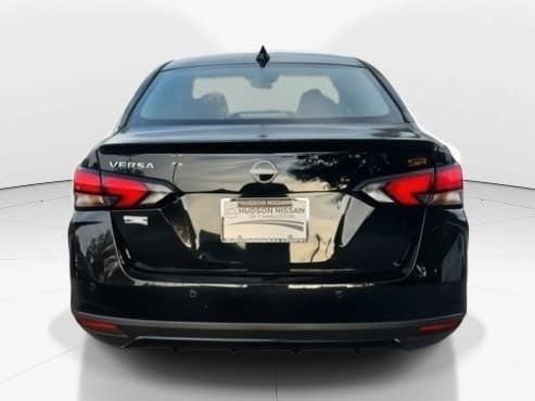 New 2025 Nissan Versa SR w/ Trunk Package FWD image 8