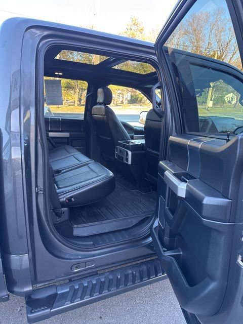 Used 2020 Ford F150 Lariat image 19